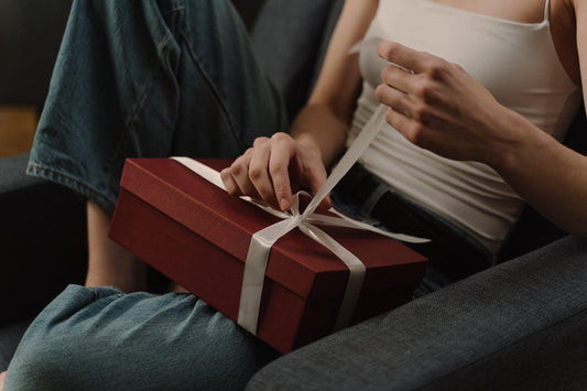 Temptico Mystery Box – darilna škatla s čokolado za pare